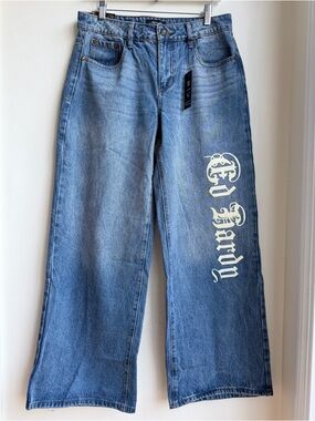 ED HARDY BORN FREE LOOSE FIT BUCKLEBACK WOMENS JEANS SZ 30 STREETWEAR ART NEW